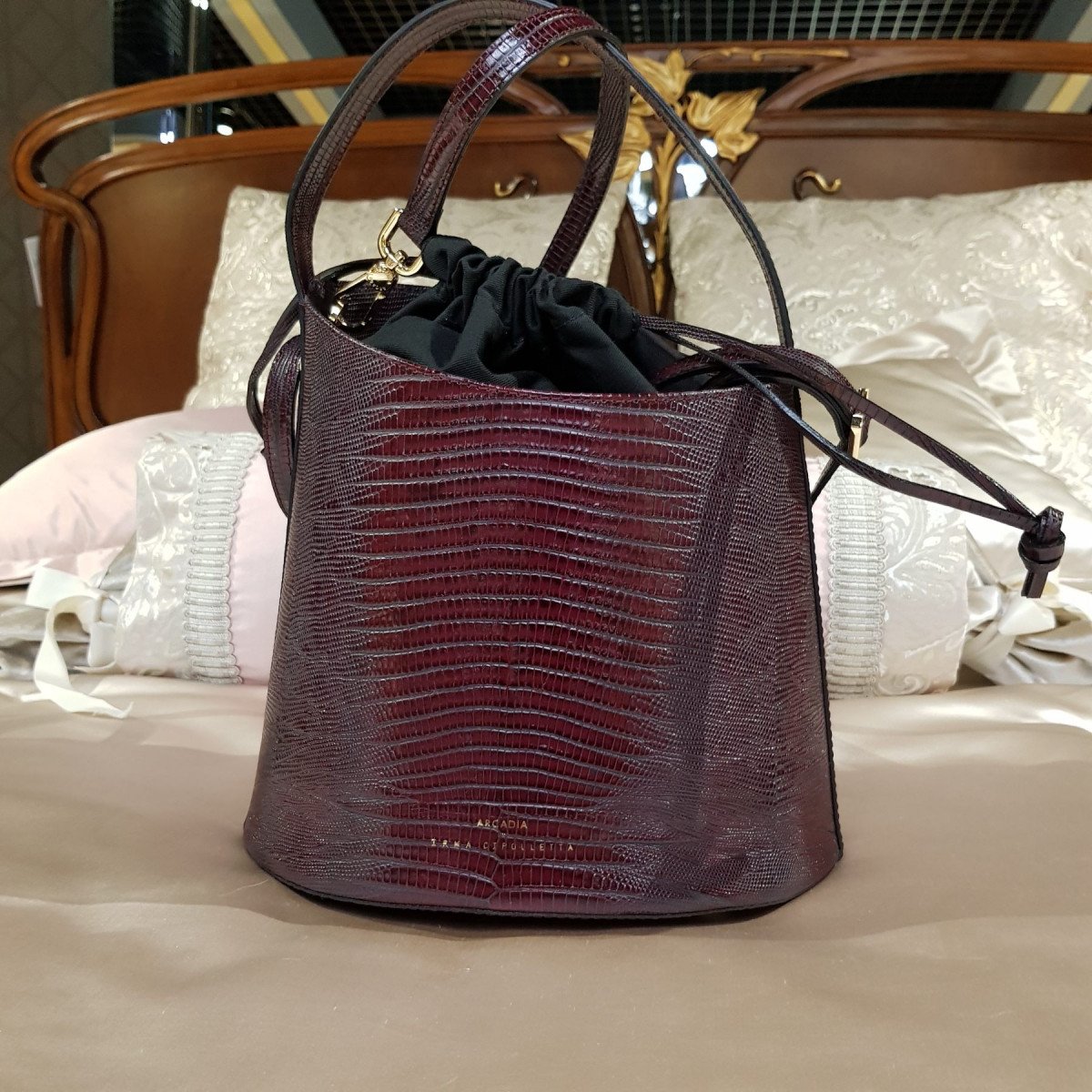 Итальянская женская сумка Arcadia 4773 tex rubino из натуральной кожи