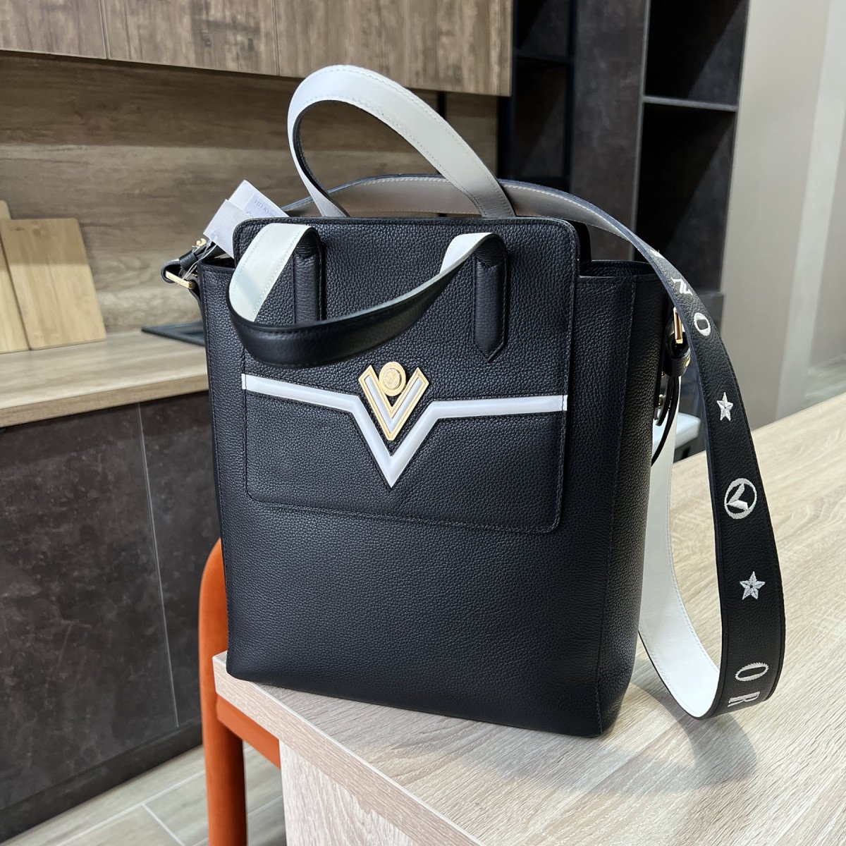 Кожаная сумка Valentino Orlandi 6790 nero из натуральной кожи