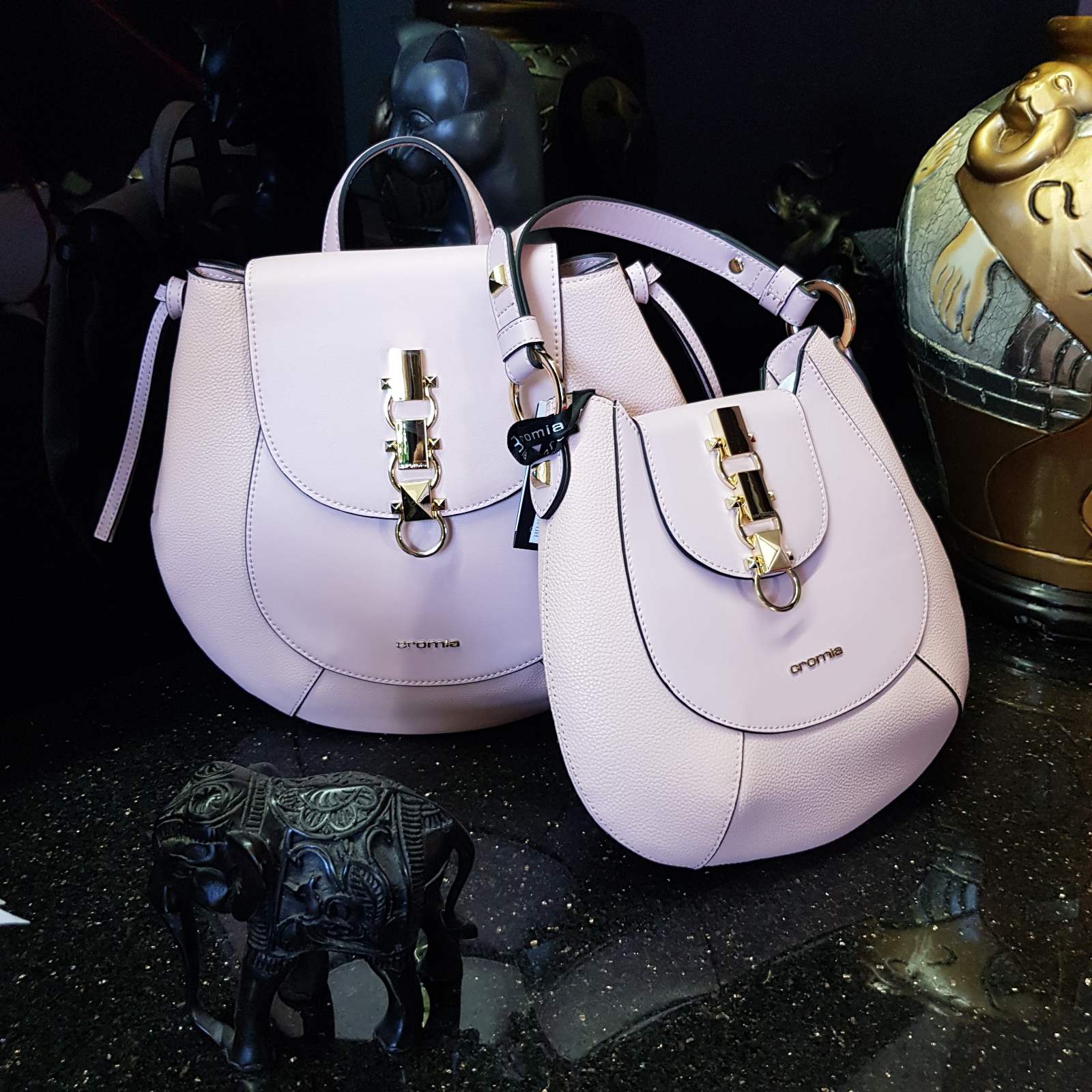 Женские дизайнерские кожаные сумки из новой коллекции итальянского бренда Cromia New 2020 в продаже с доставкой по России в Интернет-магазине Robinzon Bags (фото 7)